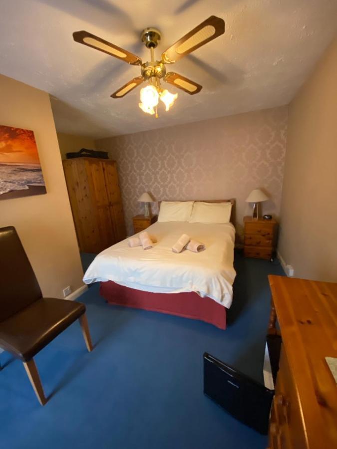 The Copley Arms Hotel Looe Værelse billede