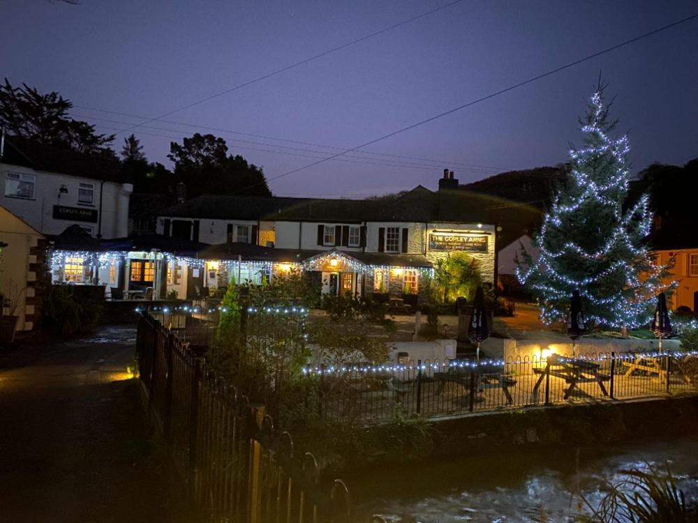 The Copley Arms Hotel Looe Eksteriør billede