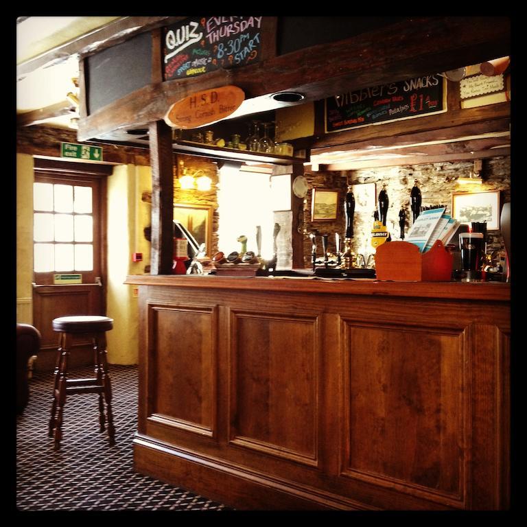 The Copley Arms Hotel Looe Eksteriør billede